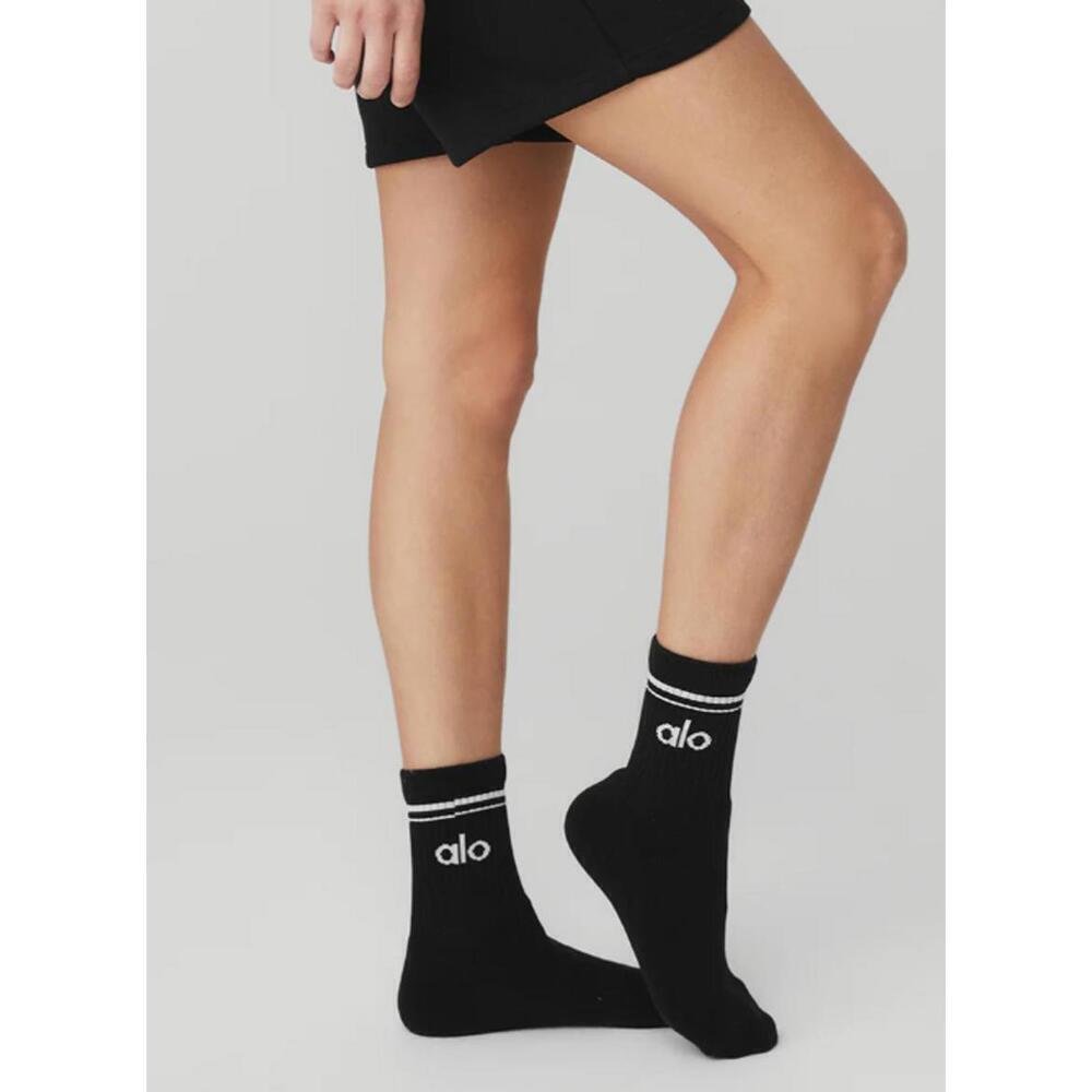 NWT Alo Unisex Half-Crew Throwback Sock – Black/White (Size M)